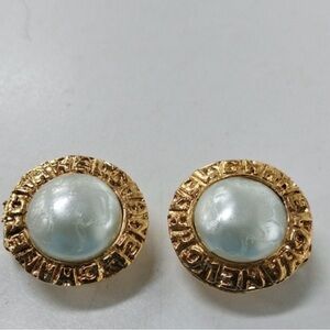 CHANEL Gold-Tone Pearl Center Logo Button Earrings - White